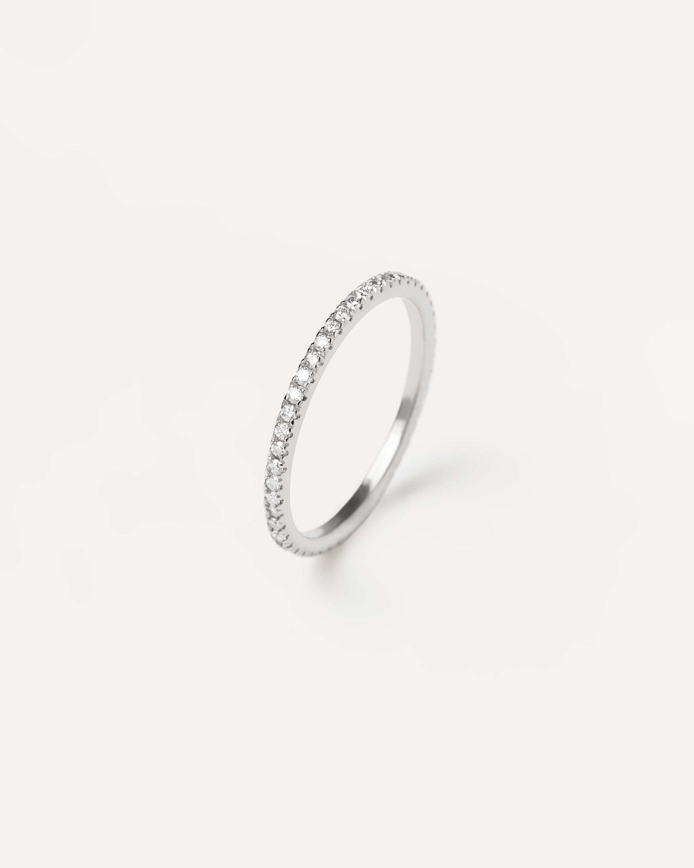 Sortiment 2024 | Ring Diamanten und Weisgold Eternity Mini. . Erhalten Sie die neuesten Produkte von PDPAOLA. Geben Sie Ihre Bestellung sicher auf und erhalten Sie diesen Bestseller. Kostenloser Versand.