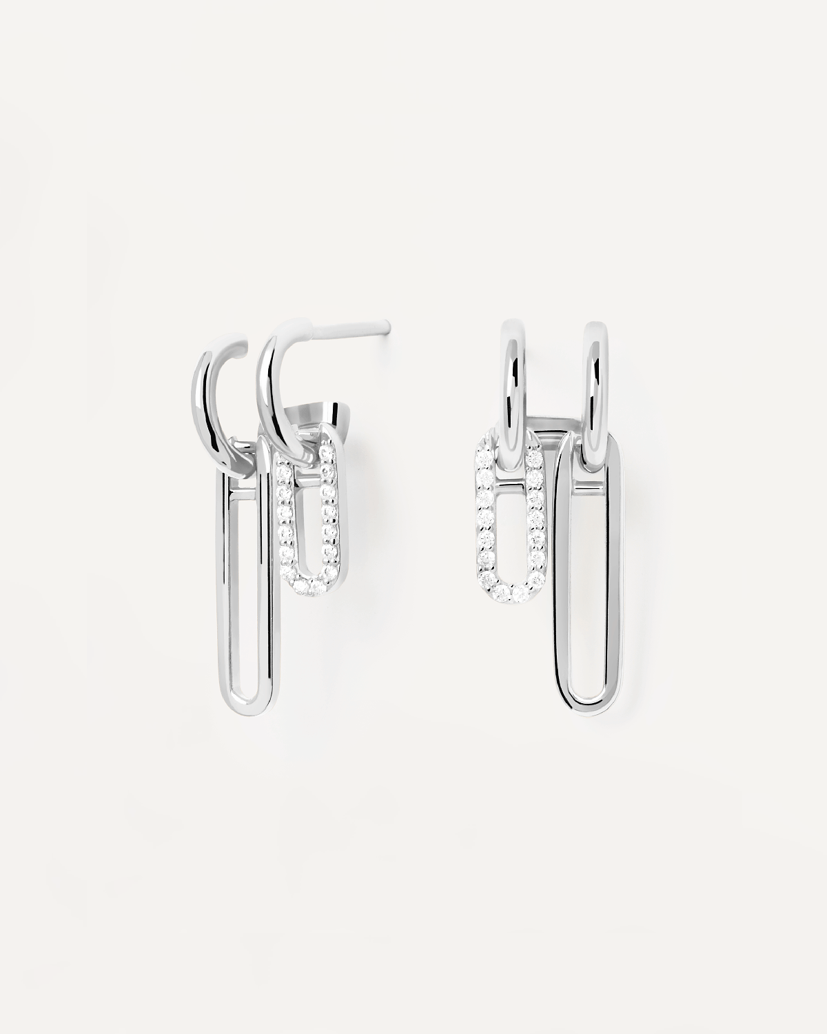 2024 Selection | Nexa Silver Earrings. Asymetric long earrings in 925 silver and white zirconia. Get the latest arrival from PDPAOLA. Place your order safely and get this Best Seller. Free Shipping.
