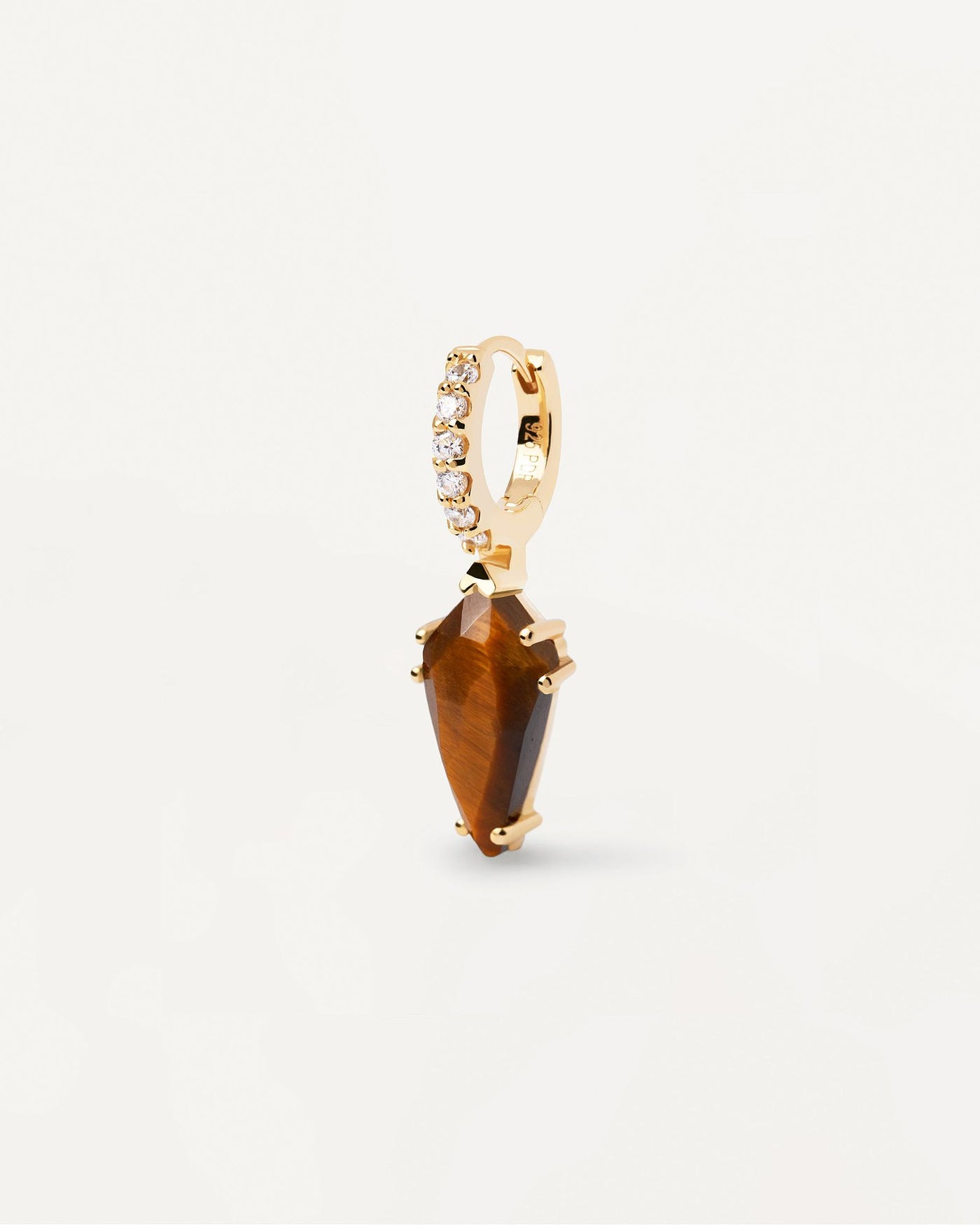 2024 Selection | Naoki Tiger Eye Single Earring. Gold-plated hoop ear piercing with white zirconia and brown pointed gemstone pendant. Get the latest arrival from PDPAOLA. Place your order safely and get this Best Seller. Free Shipping.