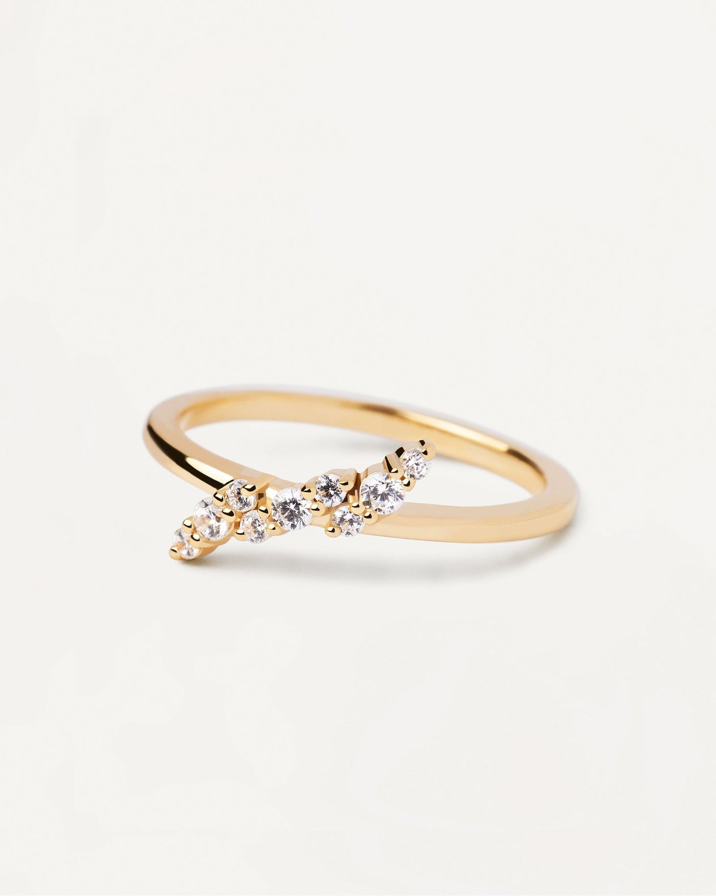 2024 Selection | Natura Ring. Basic gold-plated silver ring with small white crystals. Get the latest arrival from PDPAOLA. Place your order safely and get this Best Seller. Free Shipping.