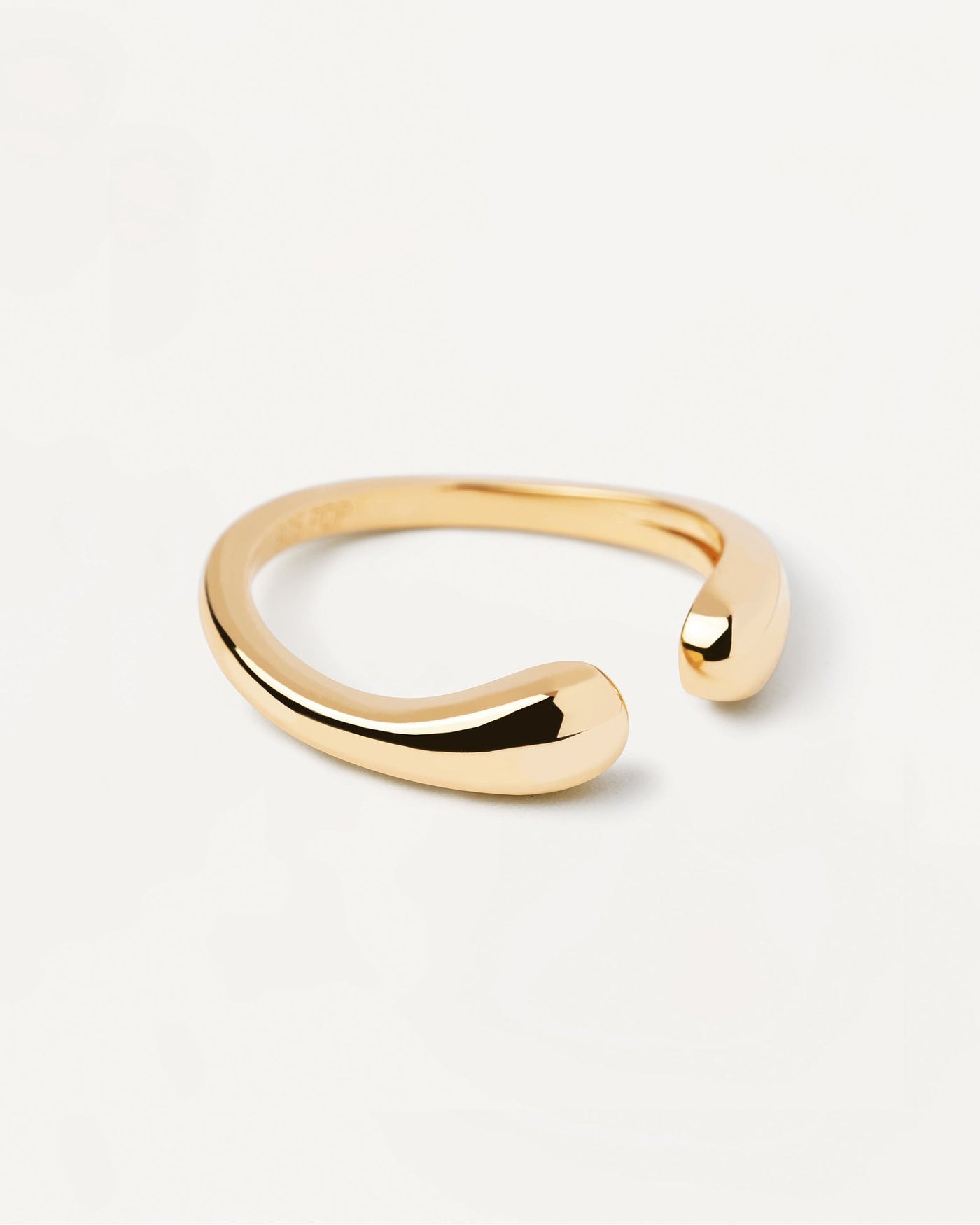 2024 Selection | Crush Ring. Bold and curvy unclosed-ring in gold-plated silver. Get the latest arrival from PDPAOLA. Place your order safely and get this Best Seller. Free Shipping.