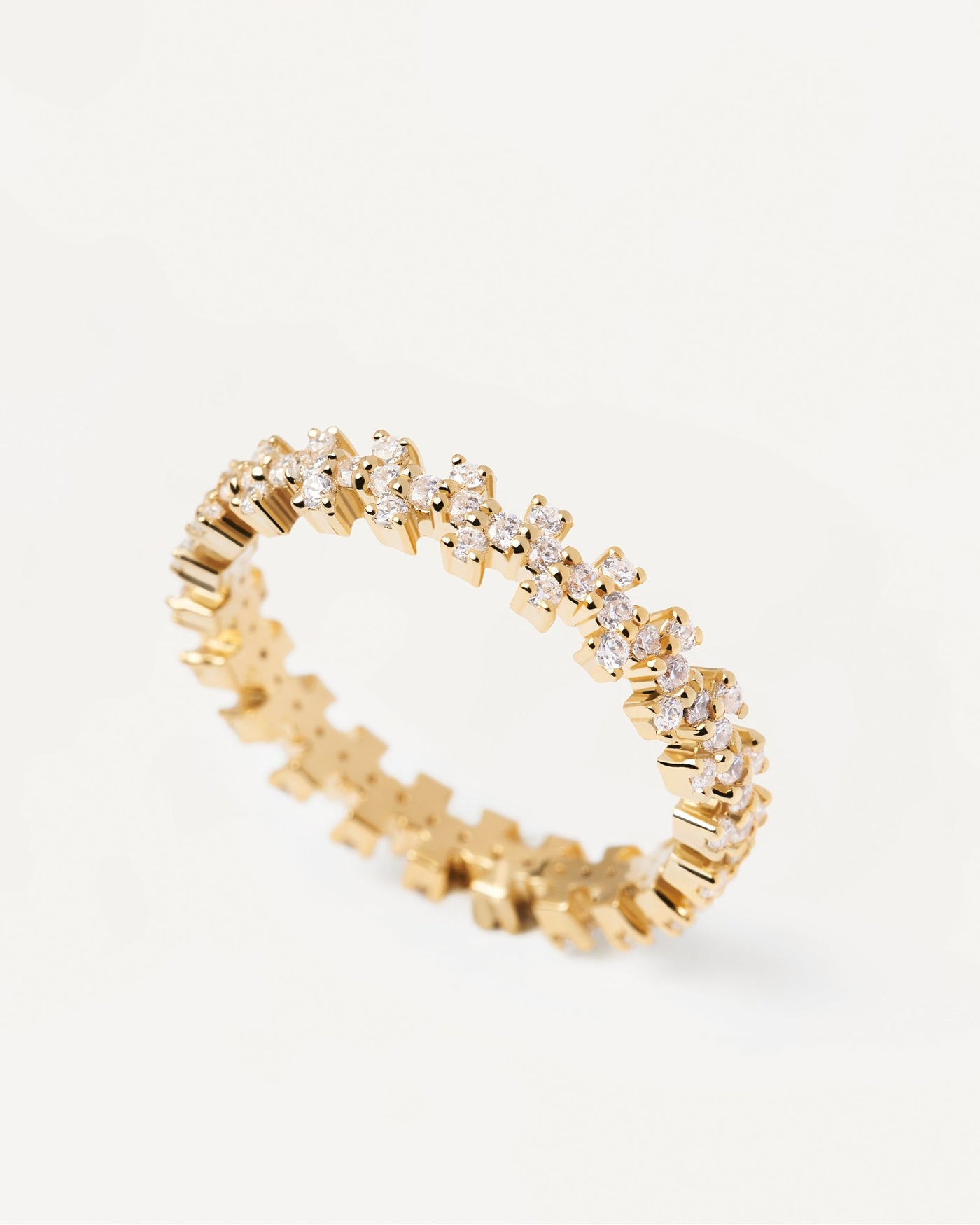 Sortiment 2024 | Crown Ring. Eternity Crown Ring aus vergoldetem Silber mit weißen Zirkonias. Erhalten Sie die neuesten Produkte von PDPAOLA. Geben Sie Ihre Bestellung sicher auf und erhalten Sie diesen Bestseller. Kostenloser Versand.