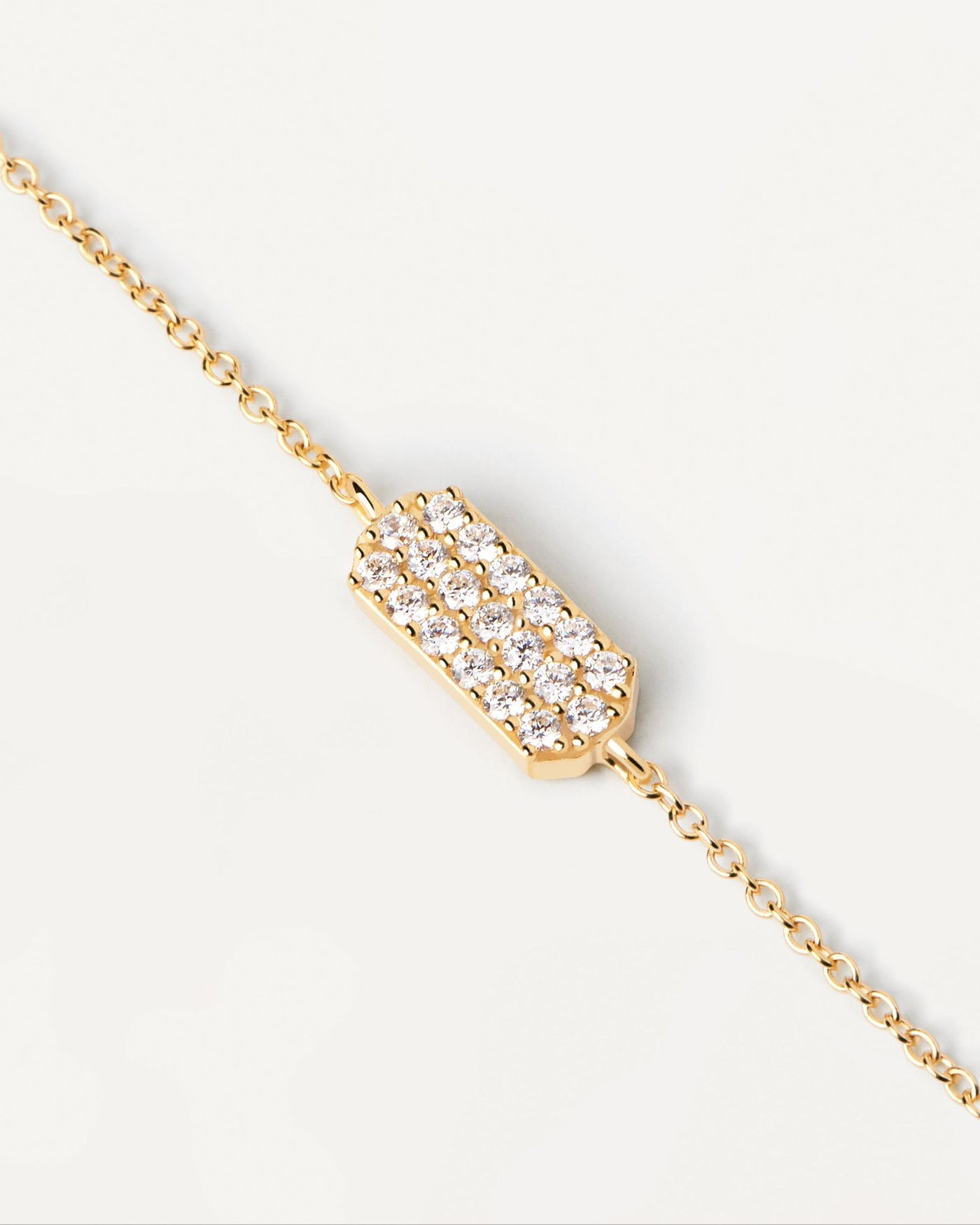 2024 Selection | Icy Bracelet. Gold-plated bracelet with oval motiv and white zirconia. Get the latest arrival from PDPAOLA. Place your order safely and get this Best Seller. Free Shipping.