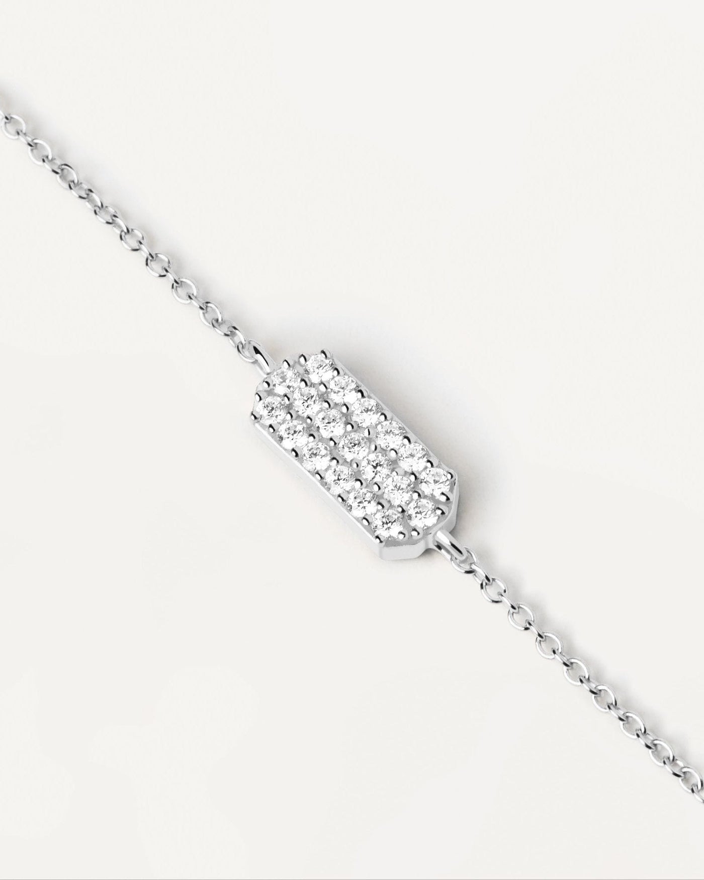 2024 Selection | Icy Silver Bracelet. Sterling silver bracelet with oval motiv and white zirconia. Get the latest arrival from PDPAOLA. Place your order safely and get this Best Seller. Free Shipping.