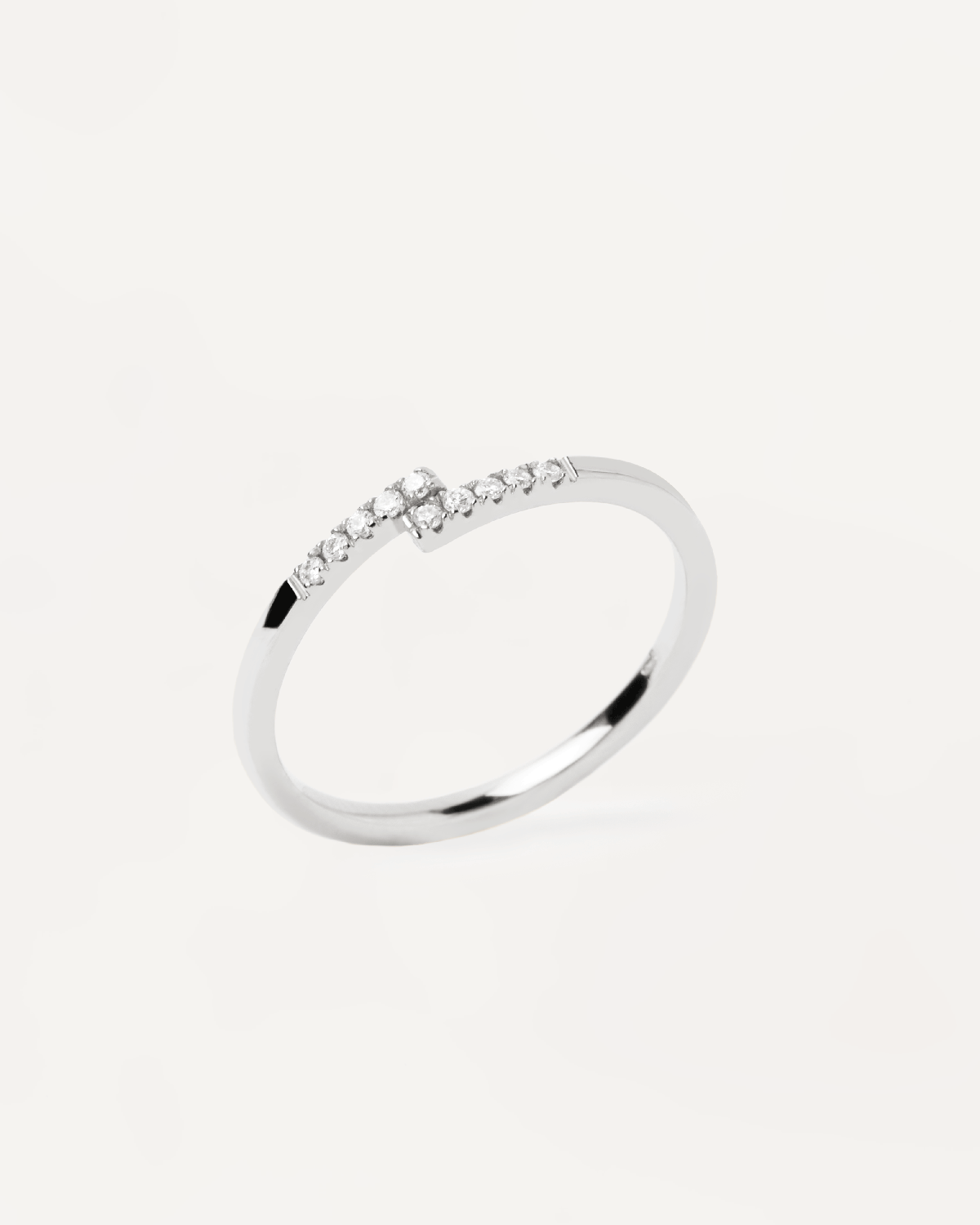 GRID Diamonds and White Gold Cross Ring 
  

