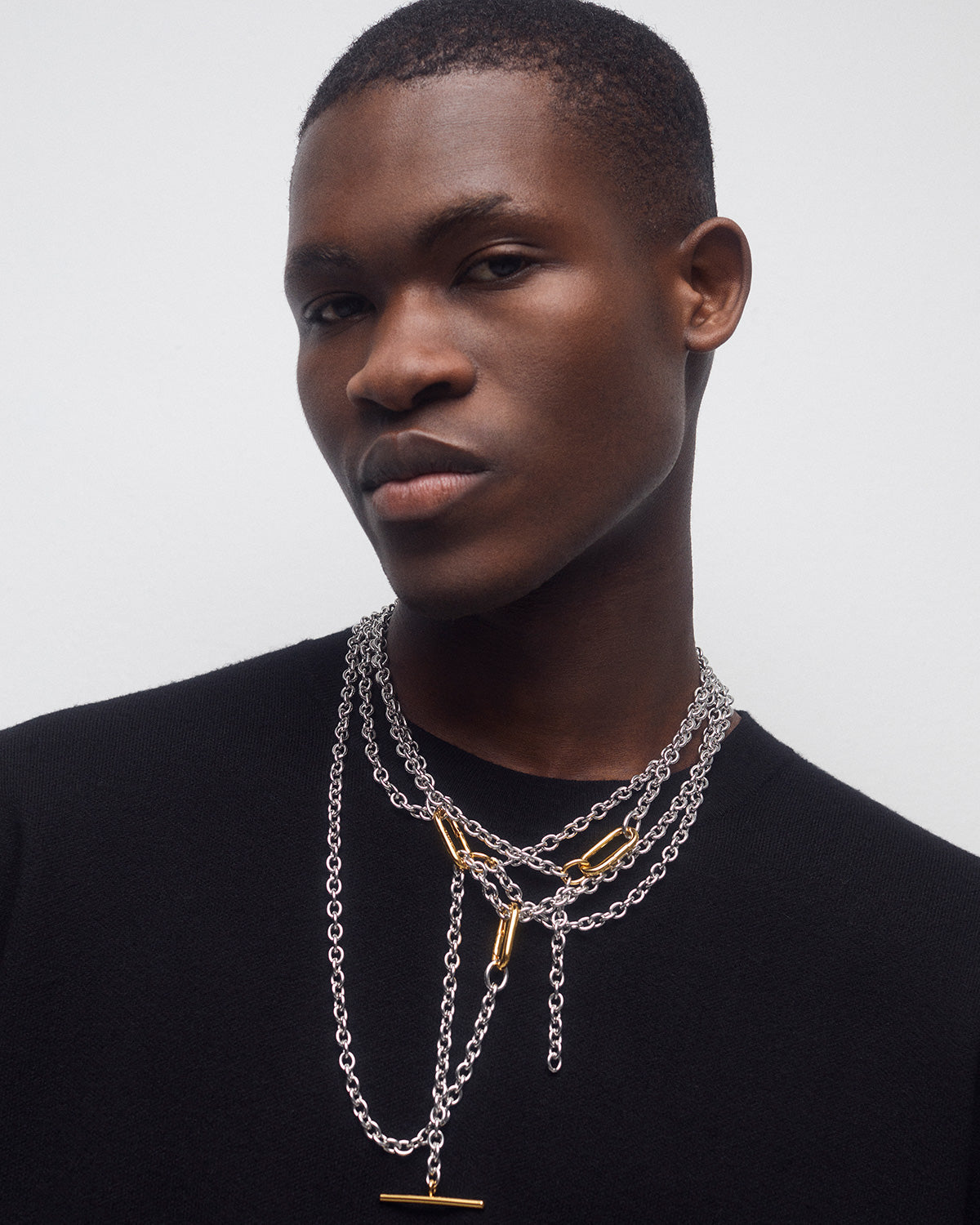 GRID 7 Long Beat Chain Necklace 
  
