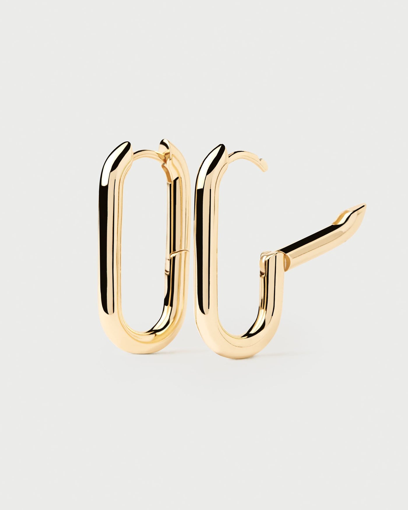 2024 Selection | Beat Hoop Earrings. Versatile gold-plated silver oval hoops. Get the latest arrival from PDPAOLA. Place your order safely and get this Best Seller. Free Shipping.