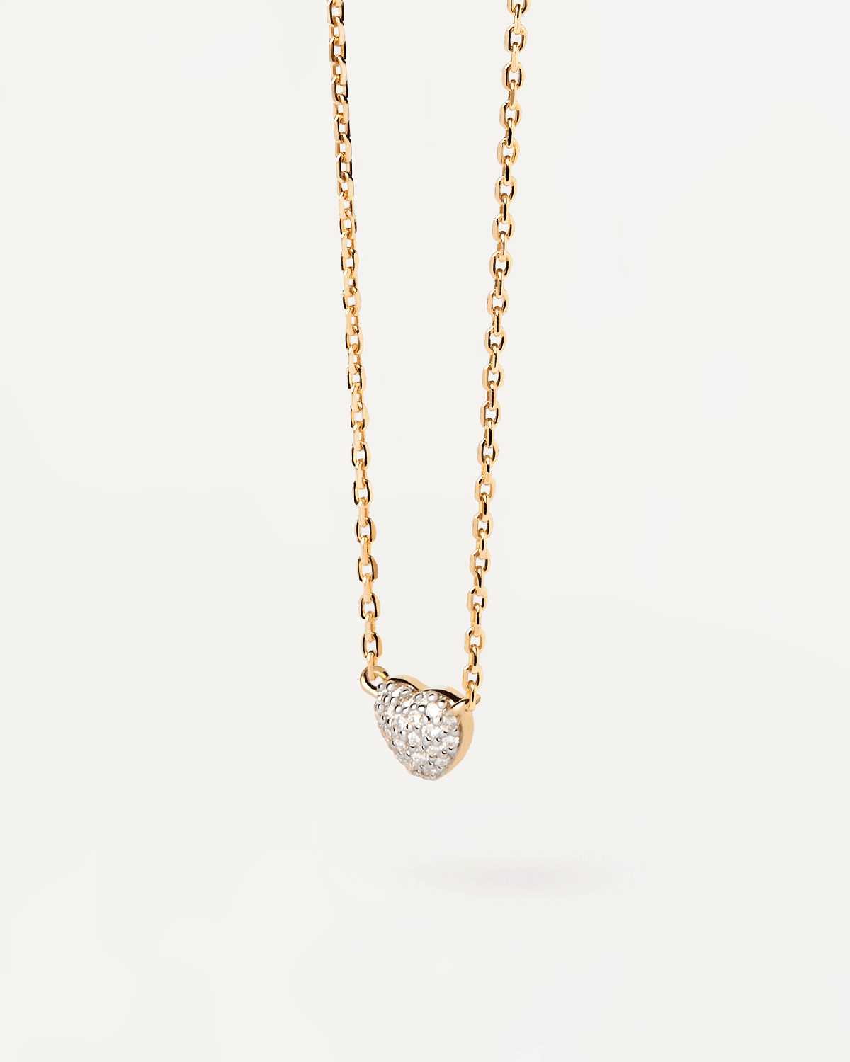 Diamonds and gold Heart solitary necklace. Solid yellow gold necklace with a heart shape pavé lab-grown diamond of 0.11 carats. Get the latest arrival from PDPAOLA. Place your order safely and get this Best Seller.